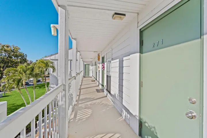 4-web-or-mls-A7405457