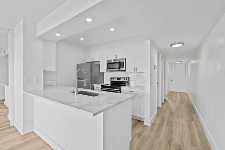7-web-or-mls-A7405508
