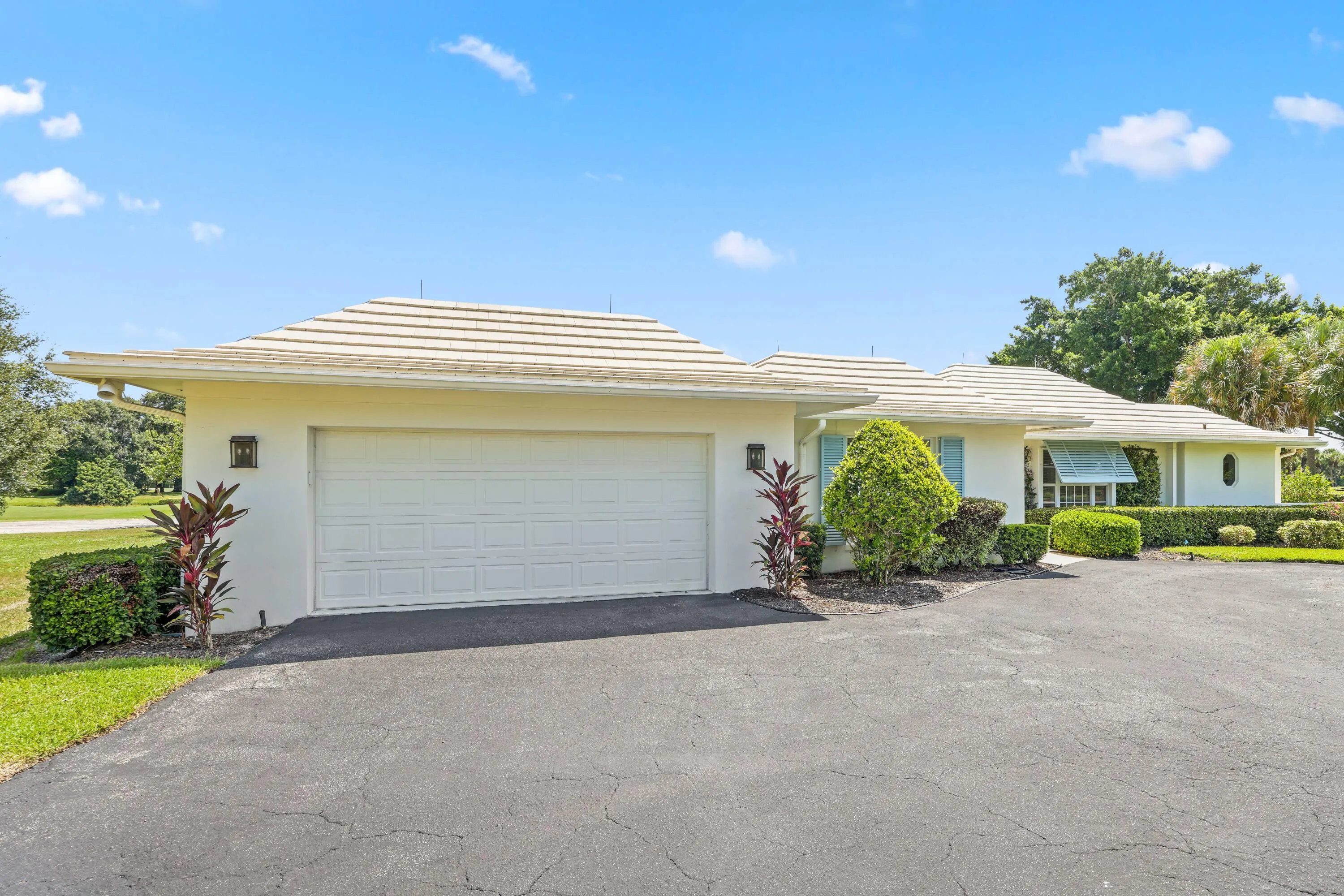 2 Car Garage