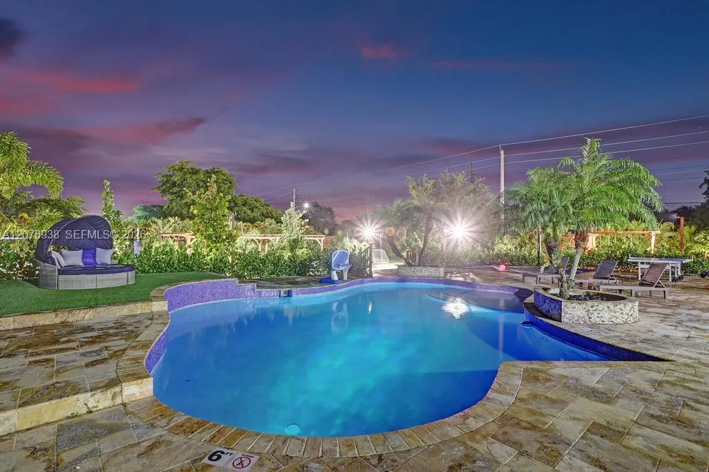 Property photo 28