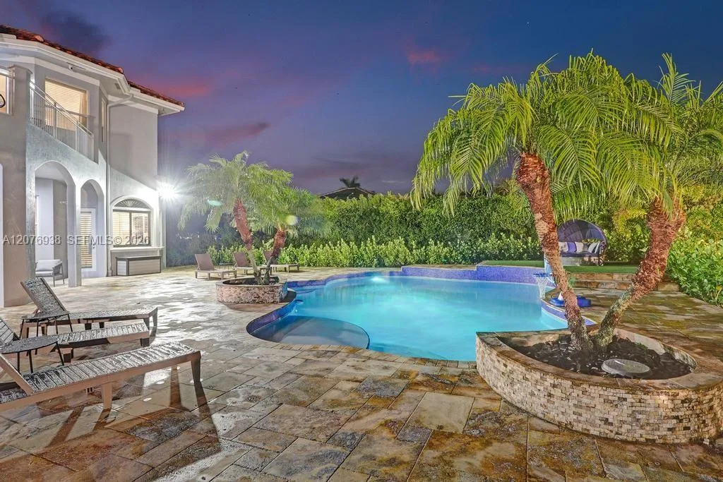 Property photo 33