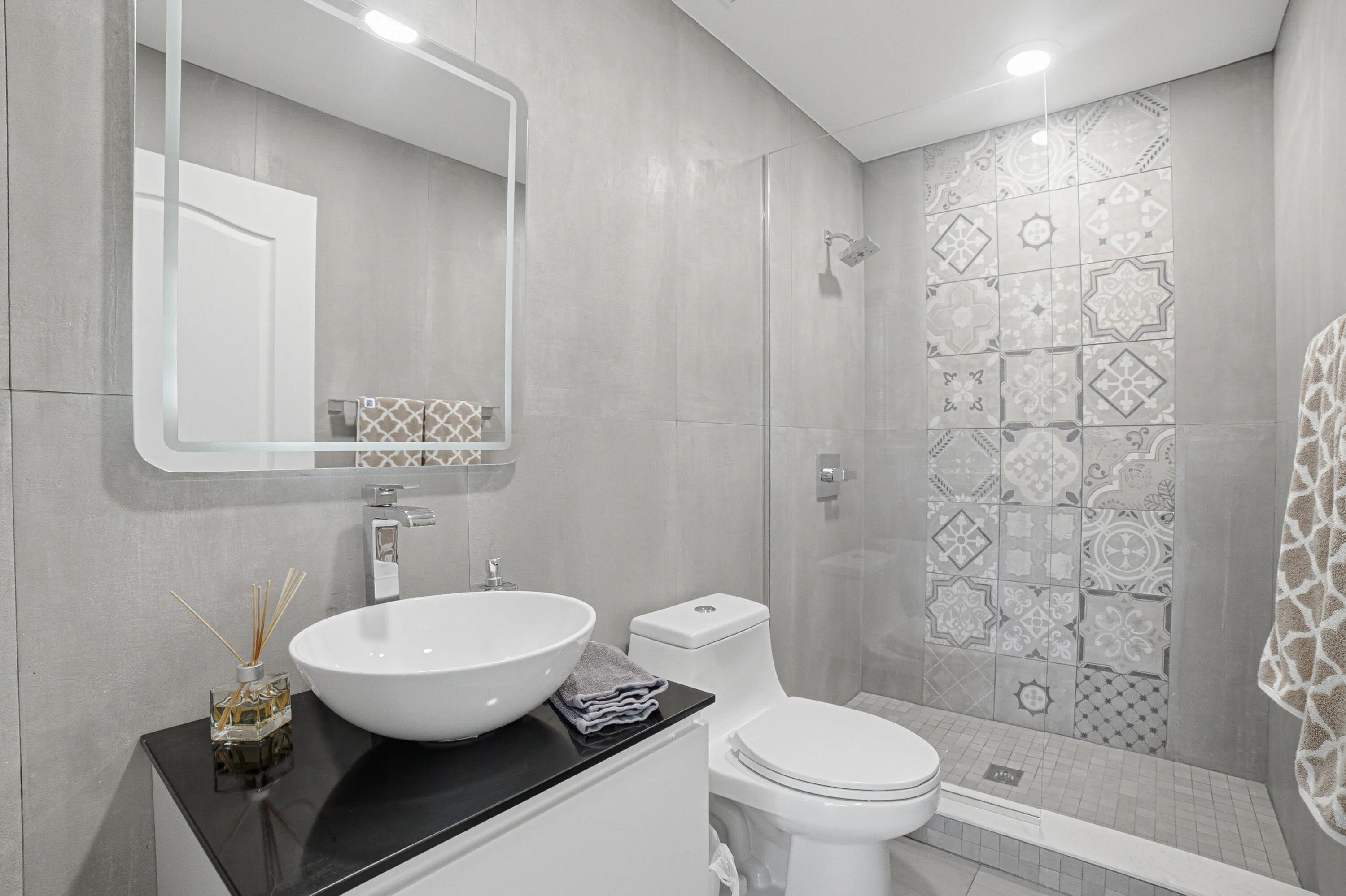 Bathroom2