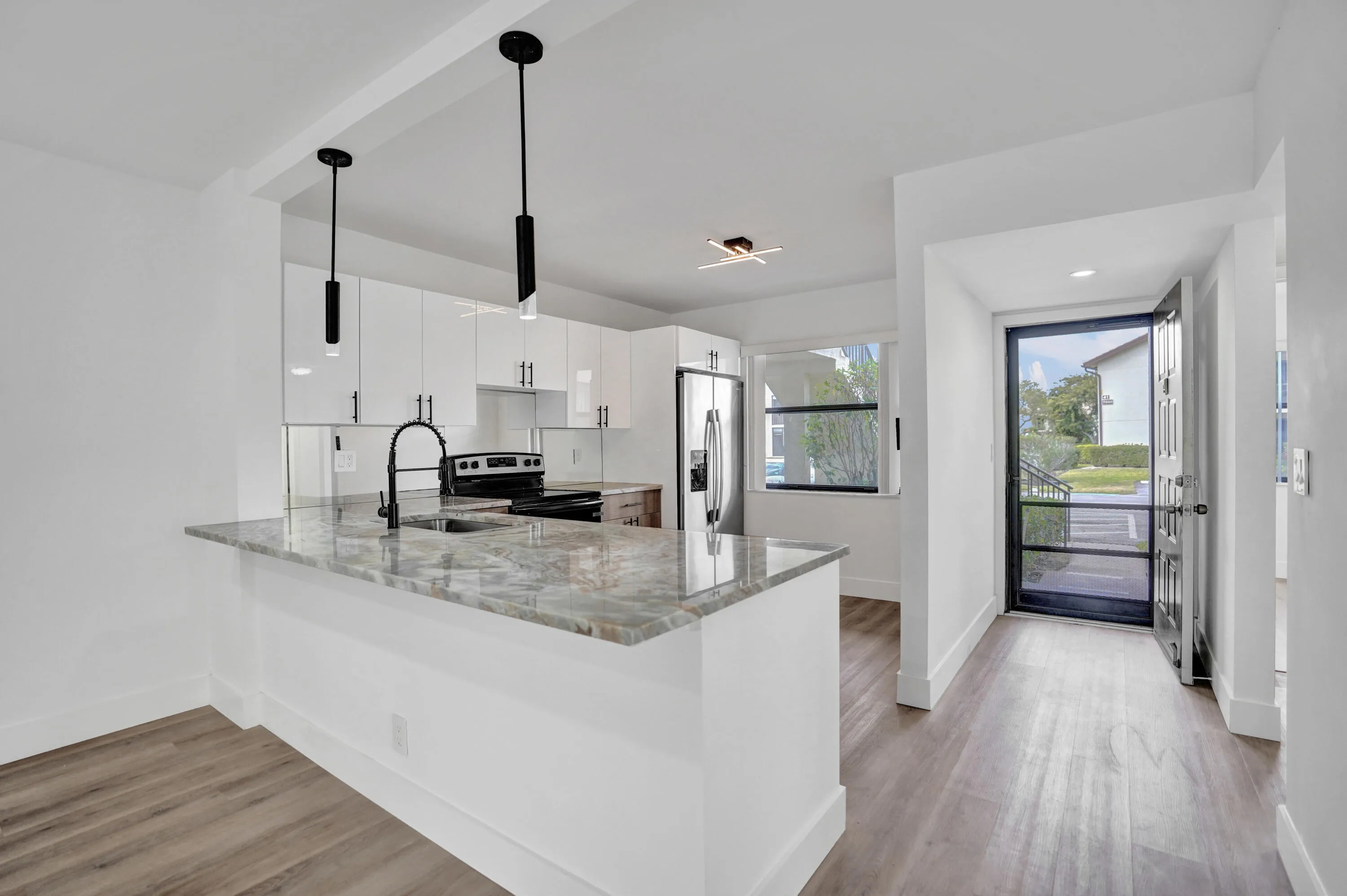 Condo For Sale in Lucerne pointe