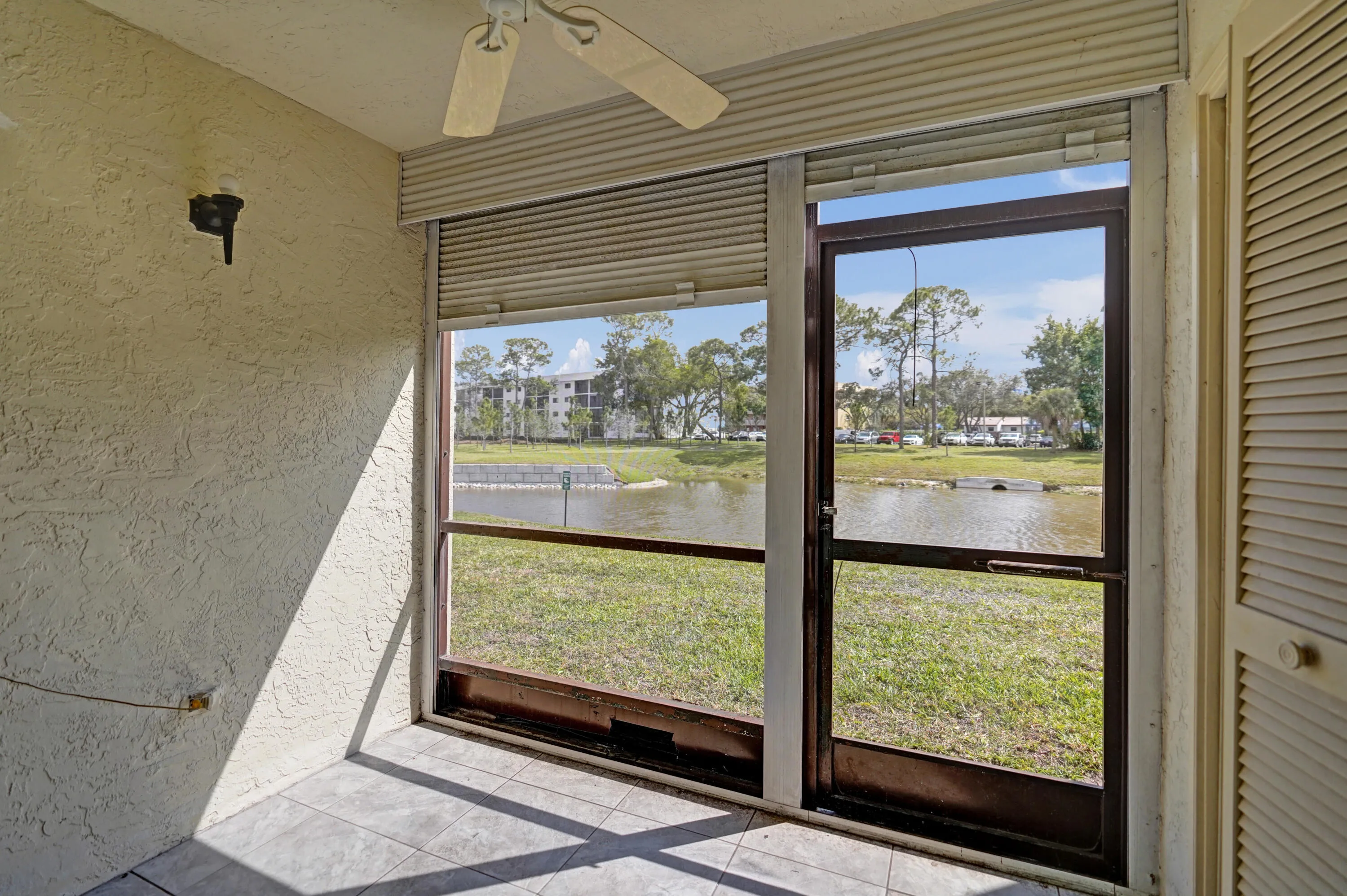 Condo For Sale in Lucerne Pointe