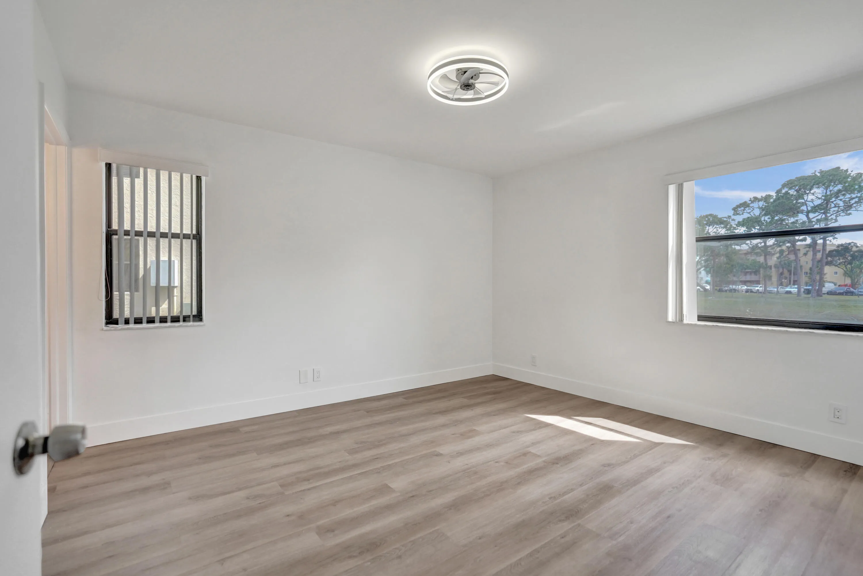Condo For Sale in Lucerne Pointe