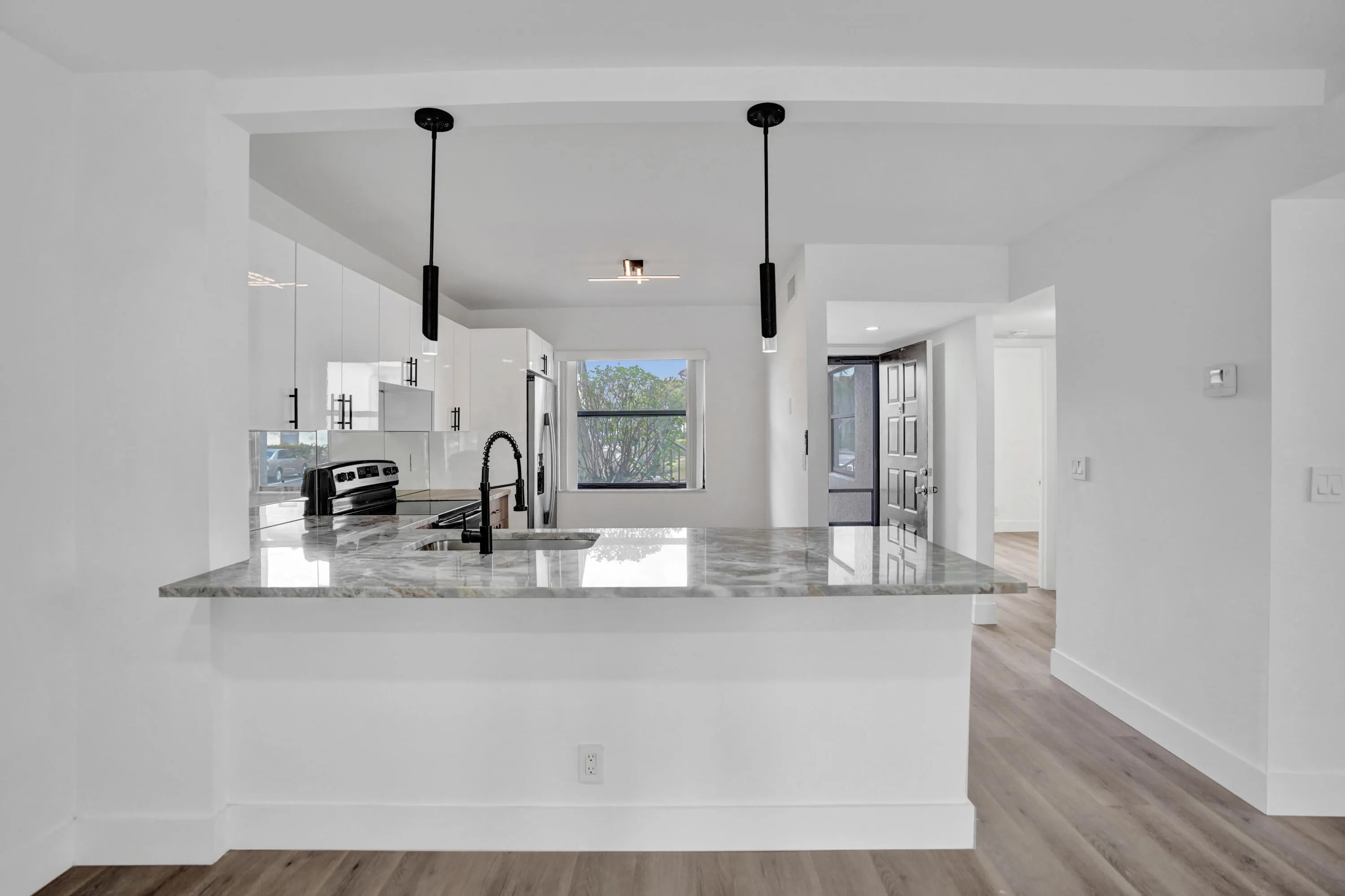Condo For Sale in Lucerne pointe
