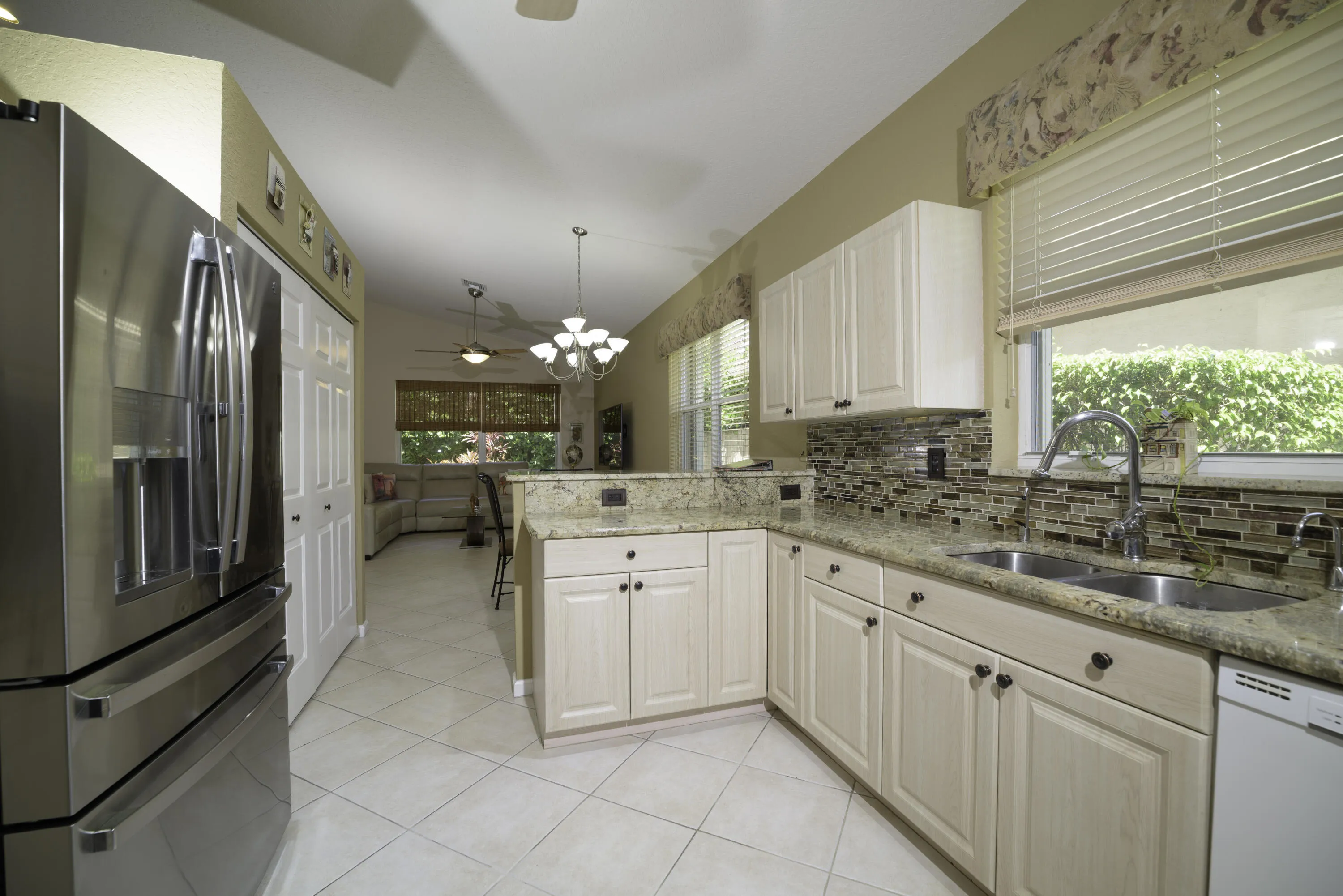 NEWER FRIDGE AND TWO SINKS