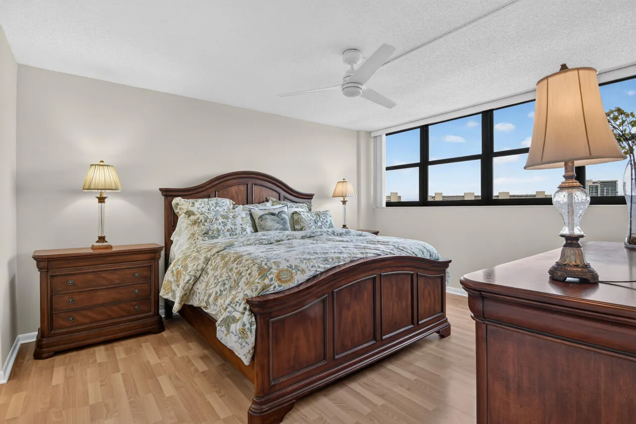 18-336-Gulfview-Rd-605-18