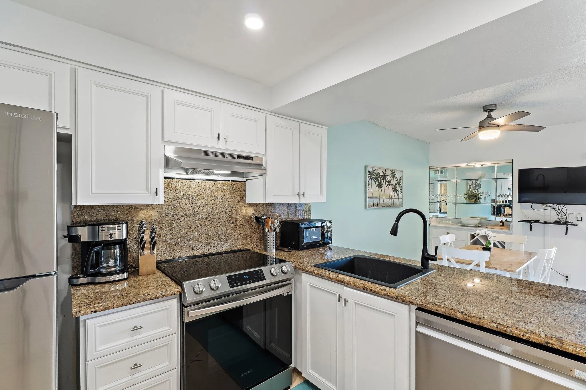 A407 kitchen