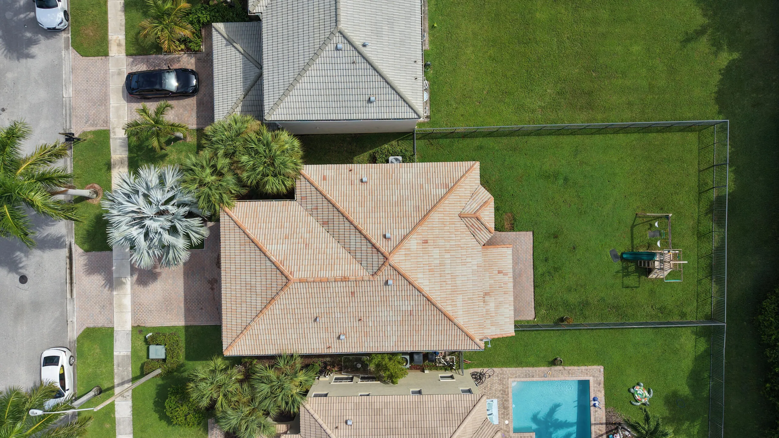 Spacious and enclosed private oasis