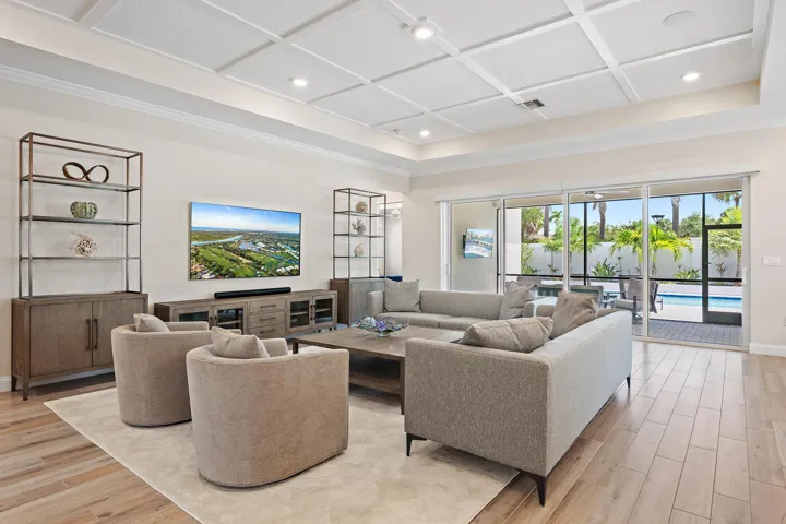 12144 Waterstone Cir-11