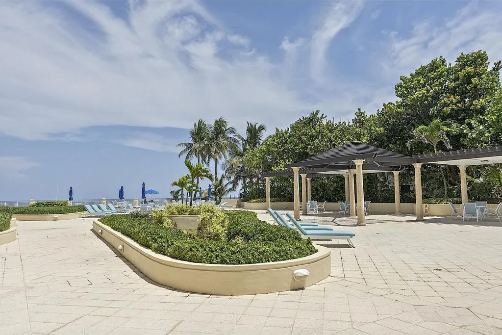 3745 S. Ocean Boulevard, Palm Beach - am