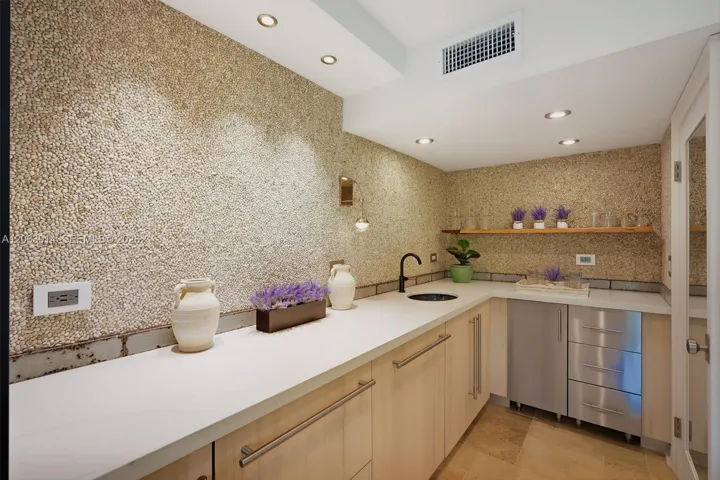 Wet Bar