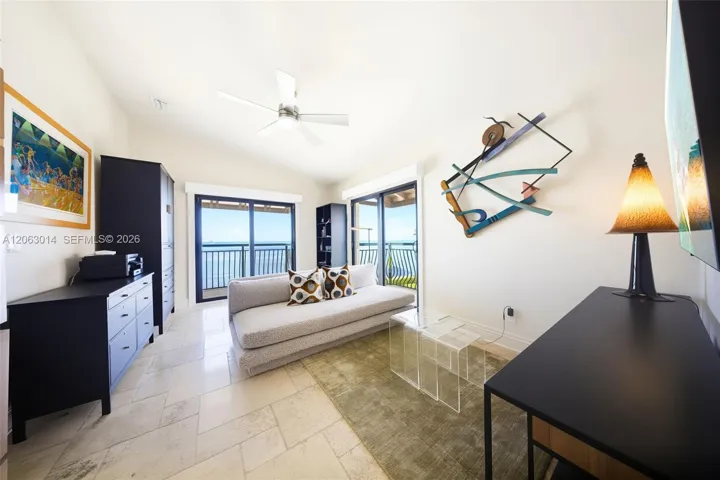 Office/Guest Bedroom & En Suite