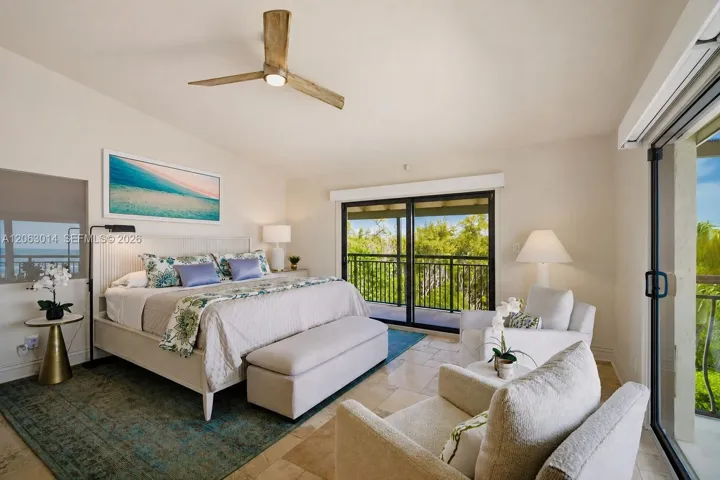 Primary En-Suite w/ Ocean Views