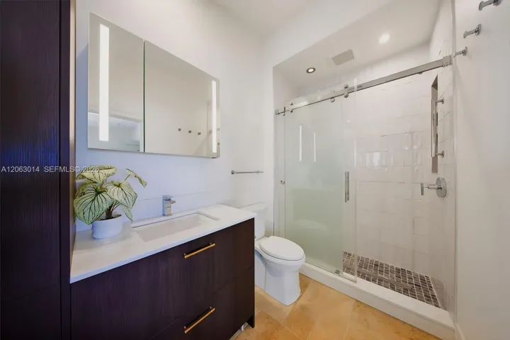 Guest En-Suite