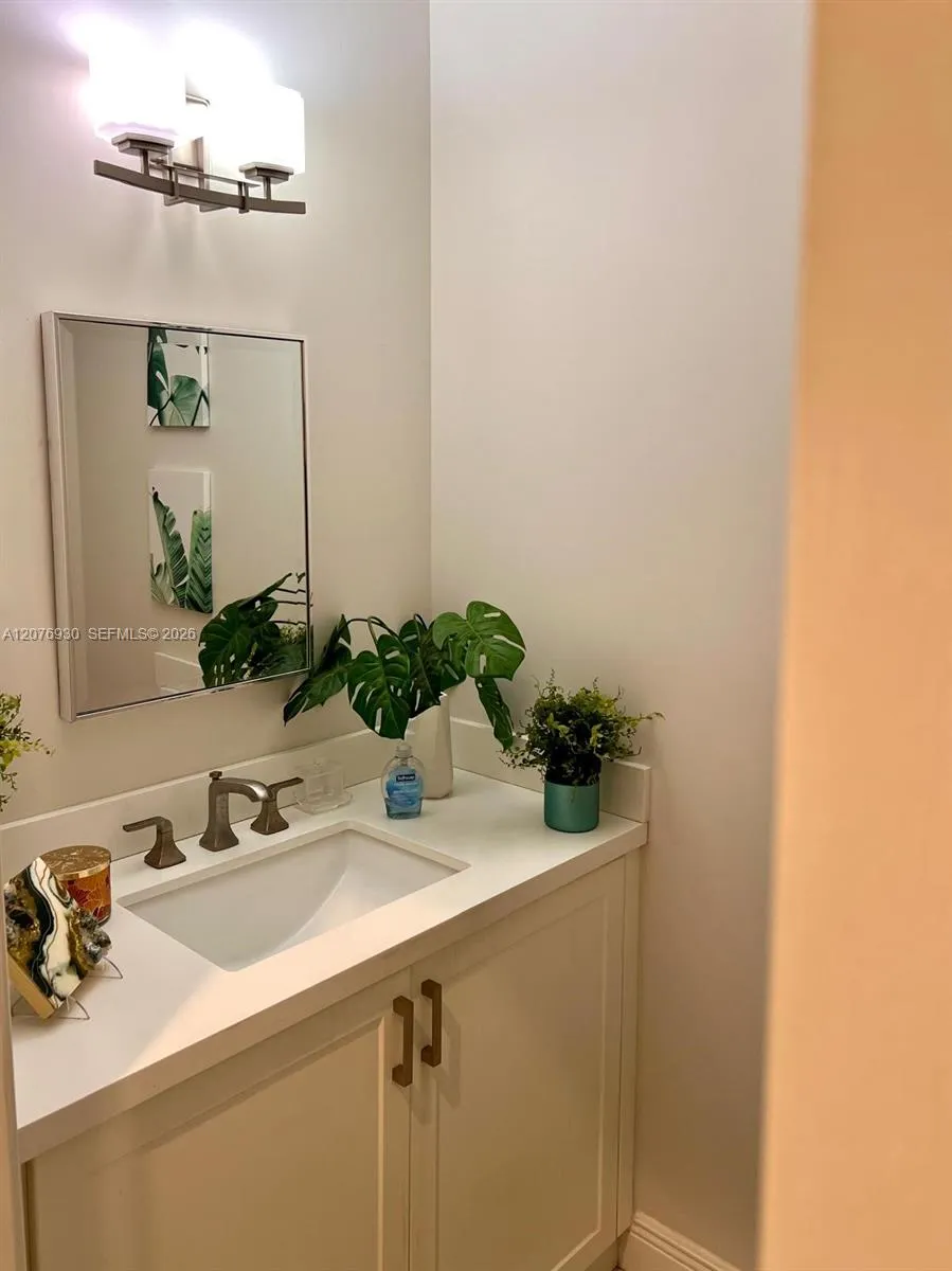 1/2 Restroom - 1st Flr
