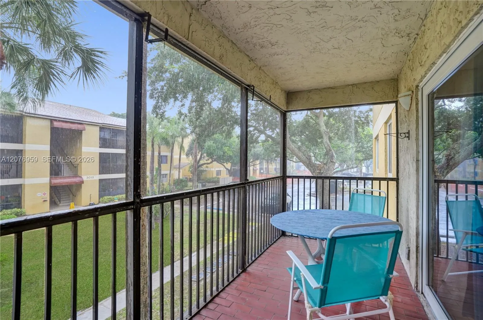 Screened in porch