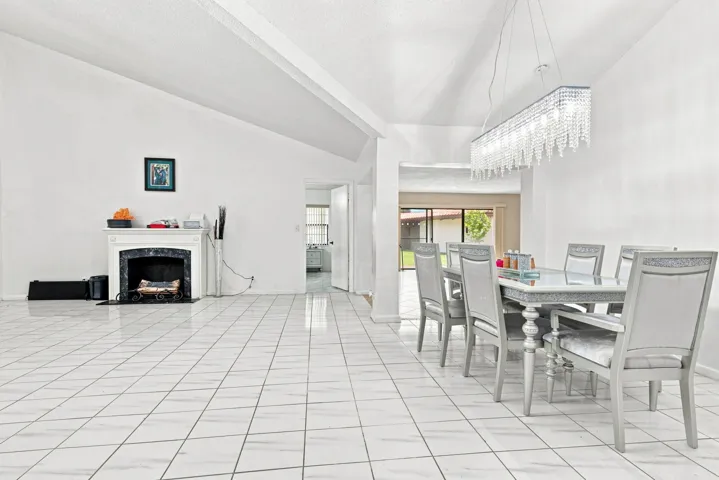 7918 HIBISCUS CIR 22