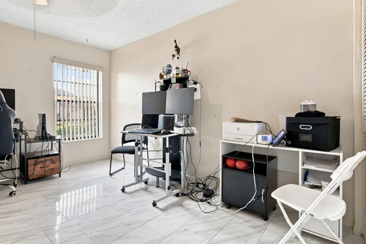 7918 HIBISCUS CIR 32