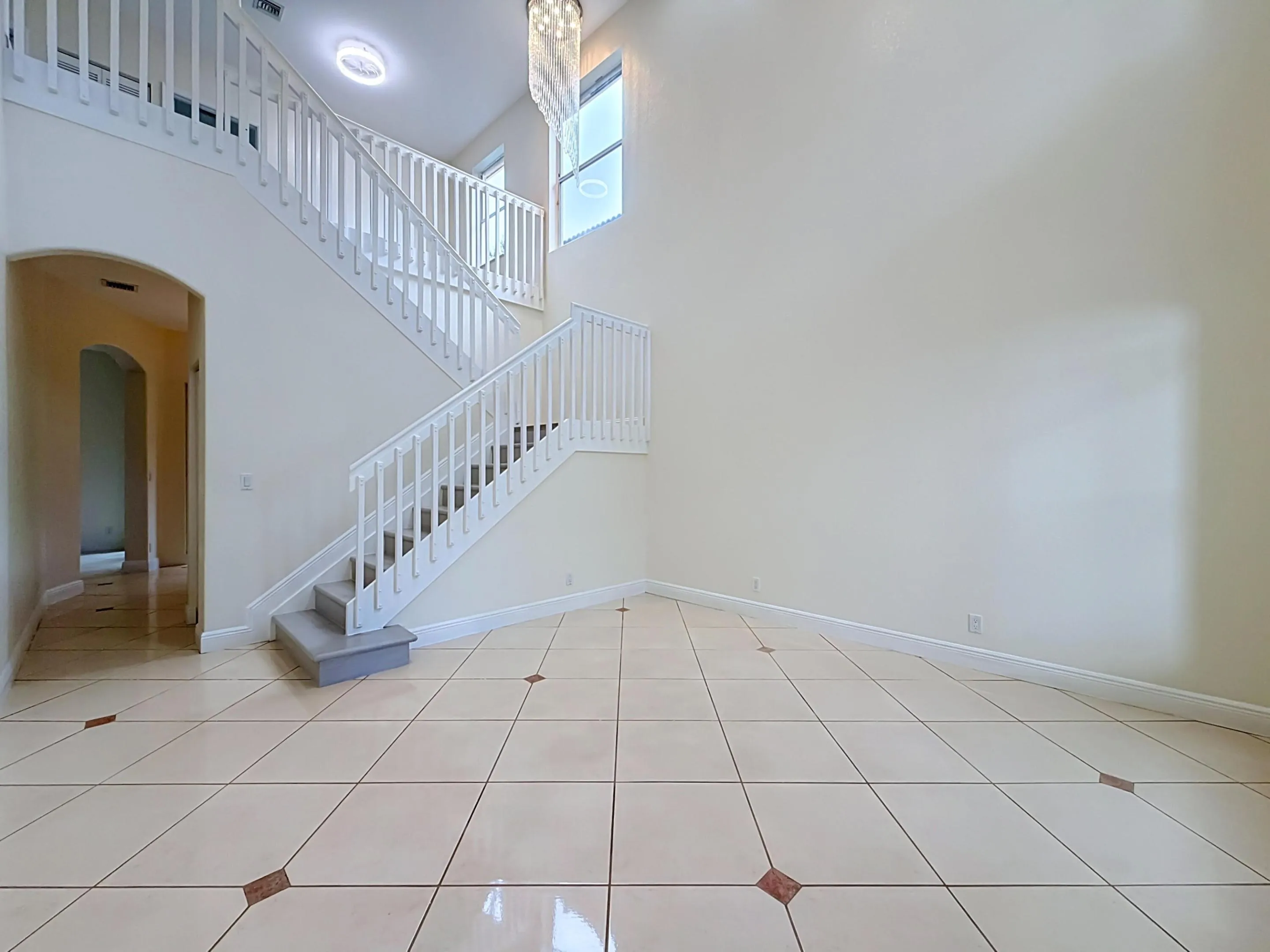 6657 Lurais Drive-20