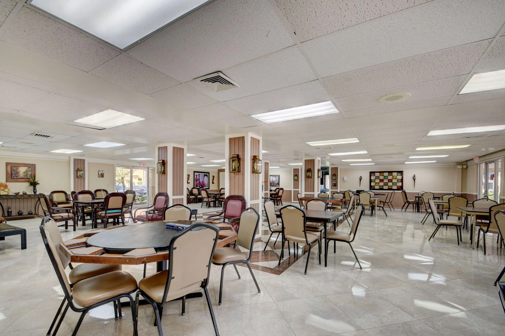 70-web-or-mls-Golden Lakes clubhouse B (