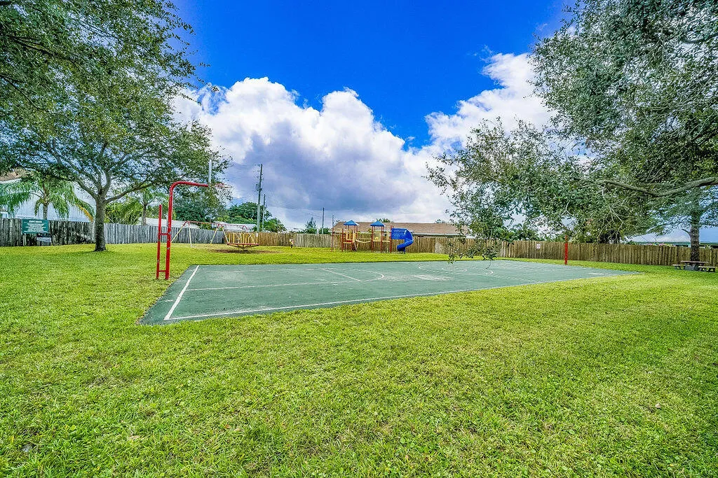 Property photo 46