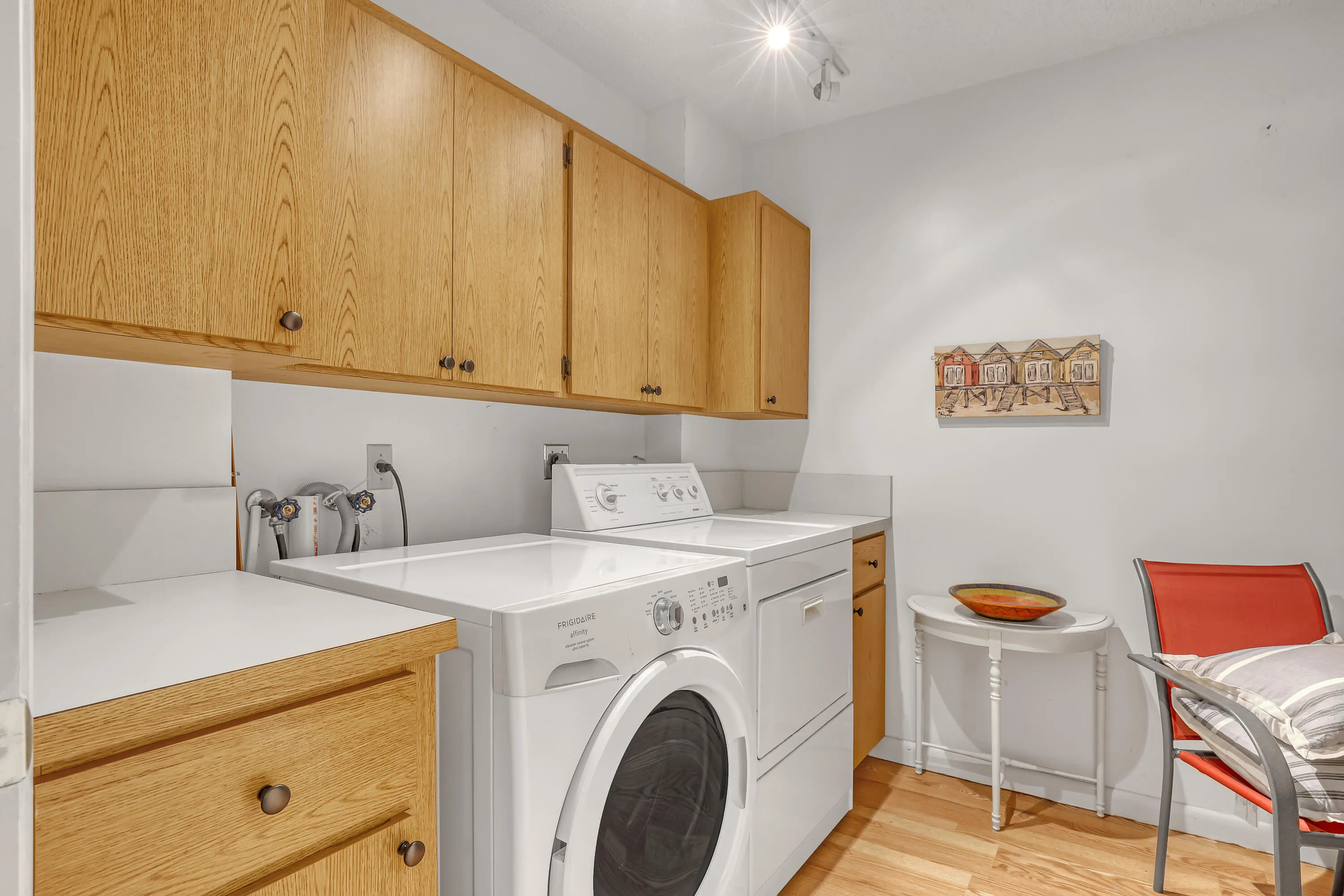 Laundry room with a ton of​​‌​​​​‌​​‌‌​‌‌​​​‌‌​‌​‌​‌​​​‌​​ storage