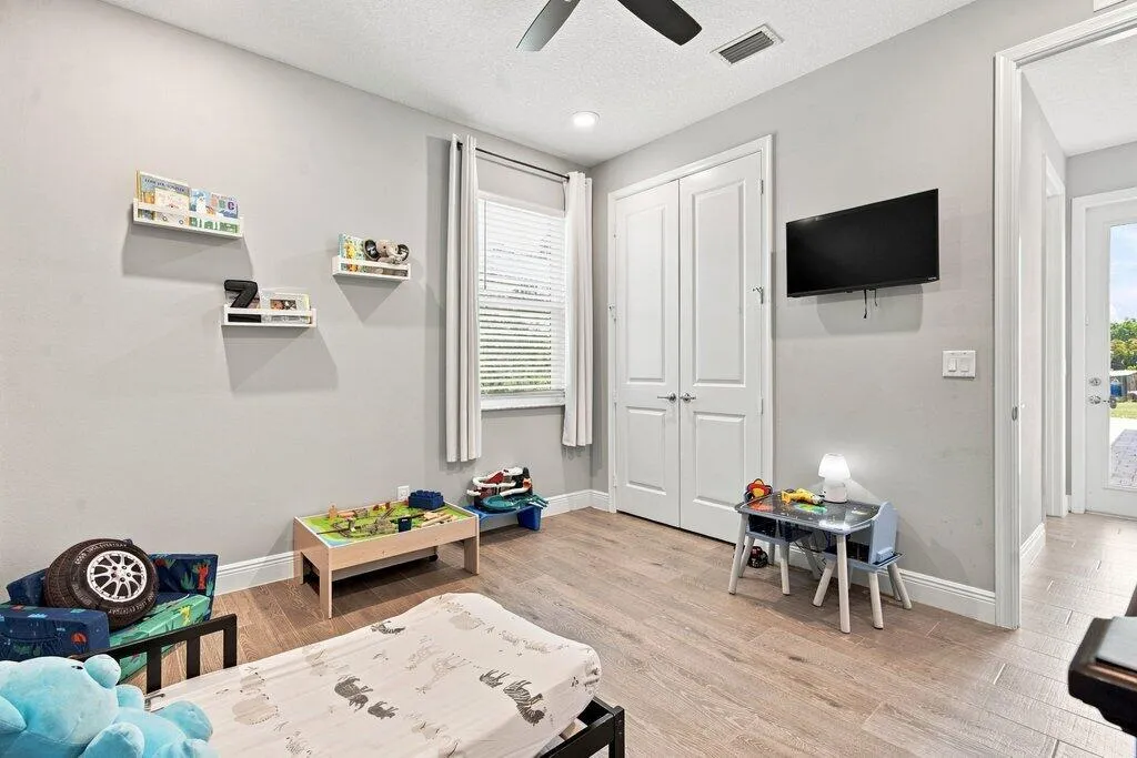 4th bedroom