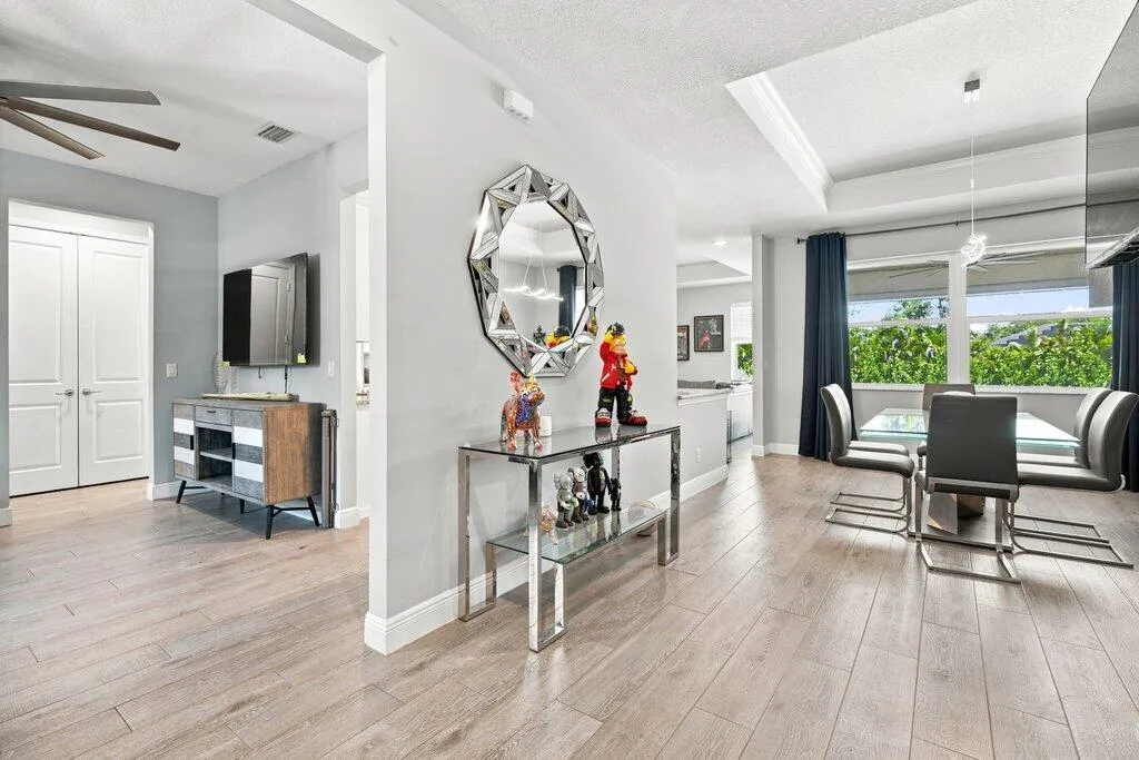 foyer facing family room