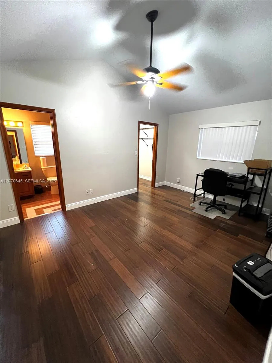 Property photo 37