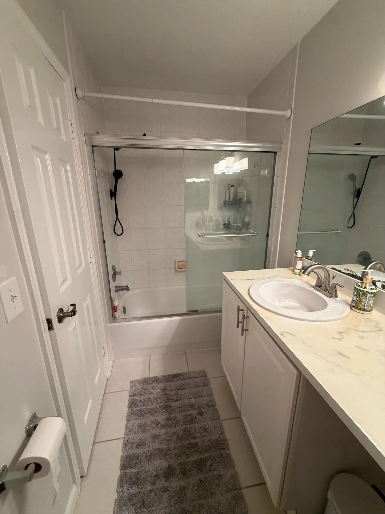 Bathroom 2nd