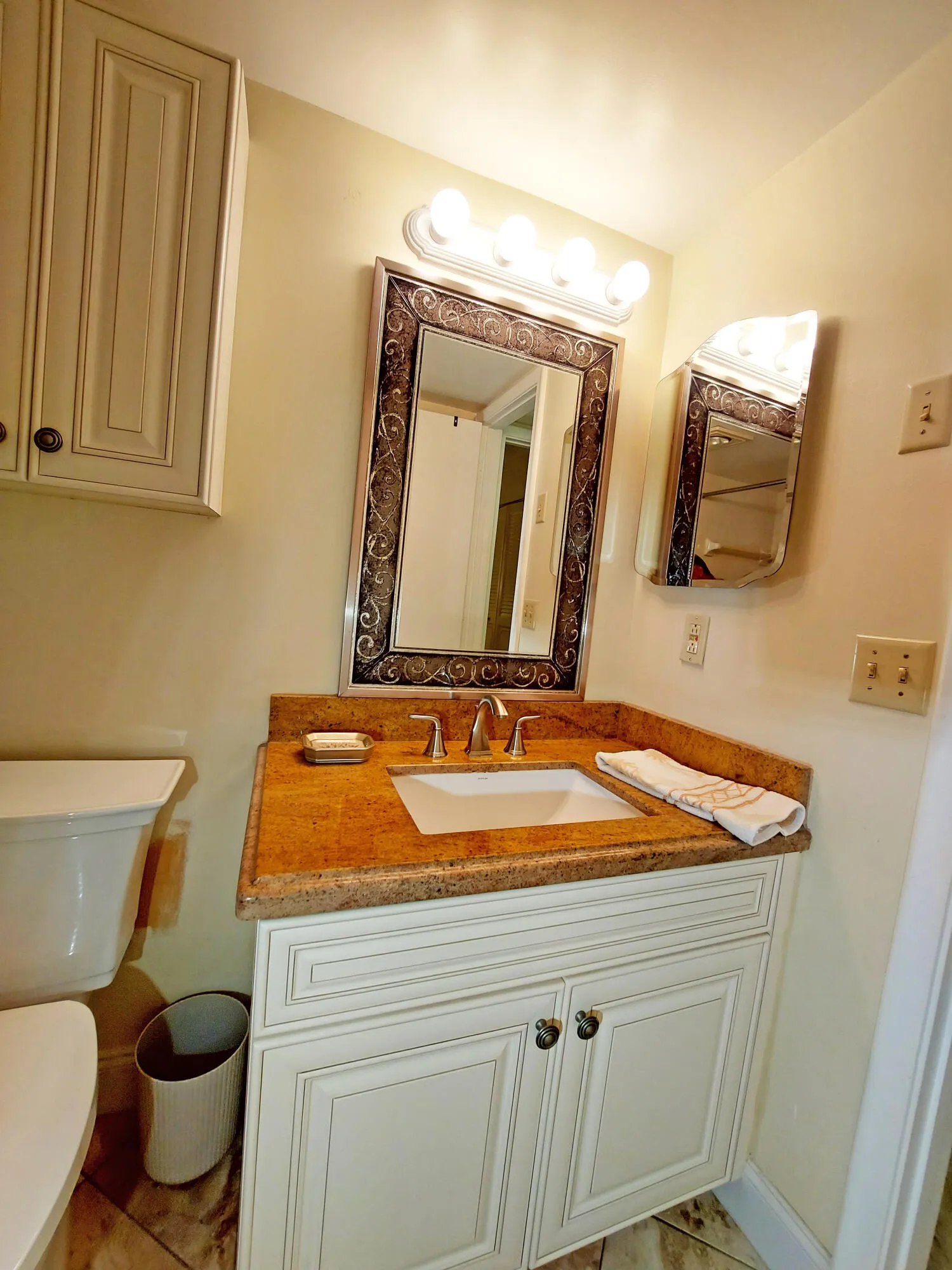 49-web-or-mls-367_S_Federal_Hwy_Apt_A209