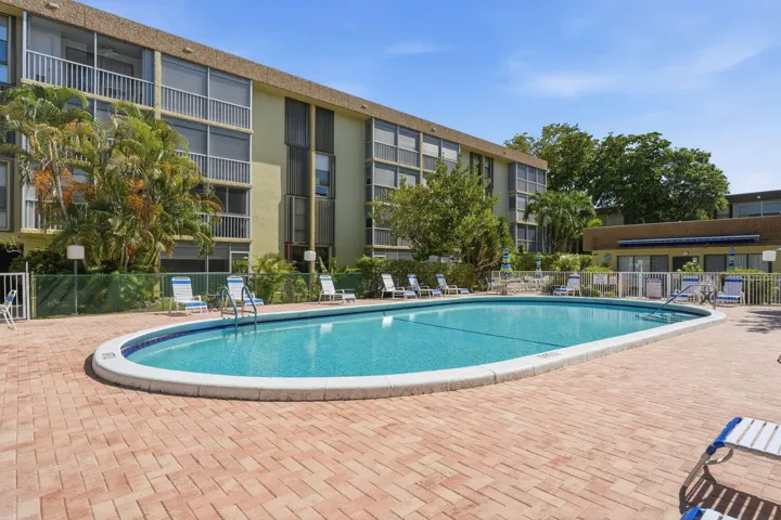 32-web-or-mls-367_S_Federal_Hwy_Apt_A209