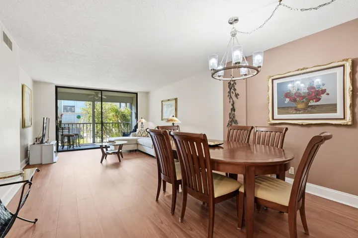 20-web-or-mls-367_S_Federal_Hwy_Apt_A209