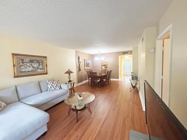 24-web-or-mls-367_S_Federal_Hwy_Apt_A209