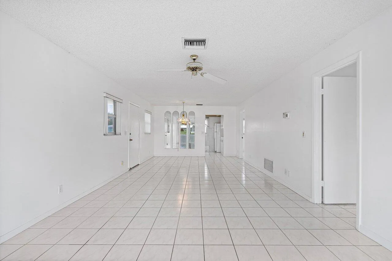 008-121MockingbirdLane-DelrayBeach-FL-33