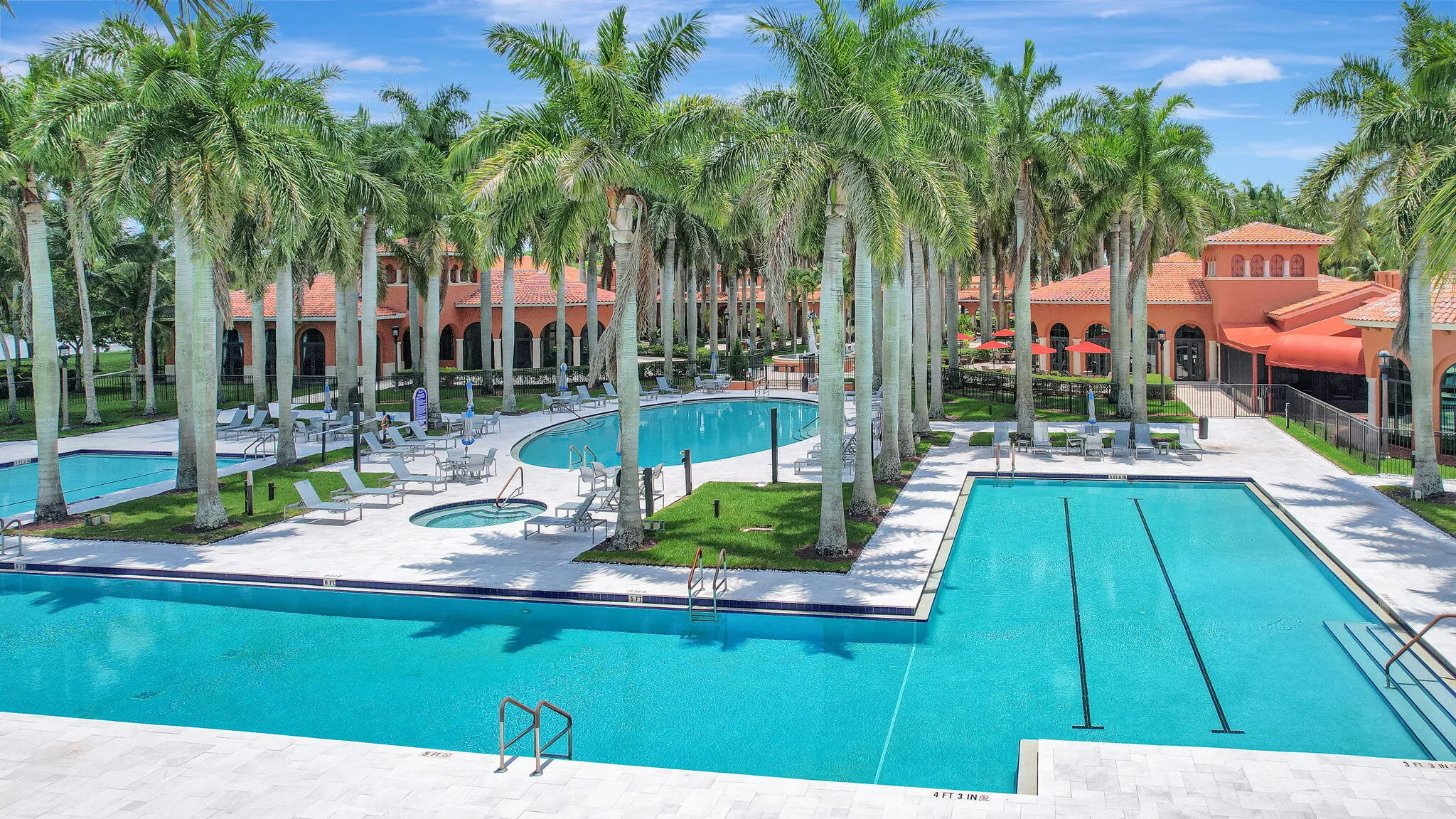 2 Pools Plus Spa