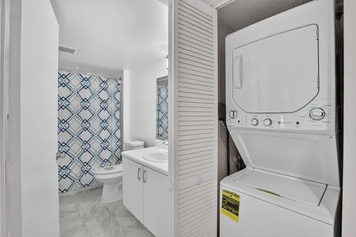 Guest Bathroom & In Home Washer & Dryer