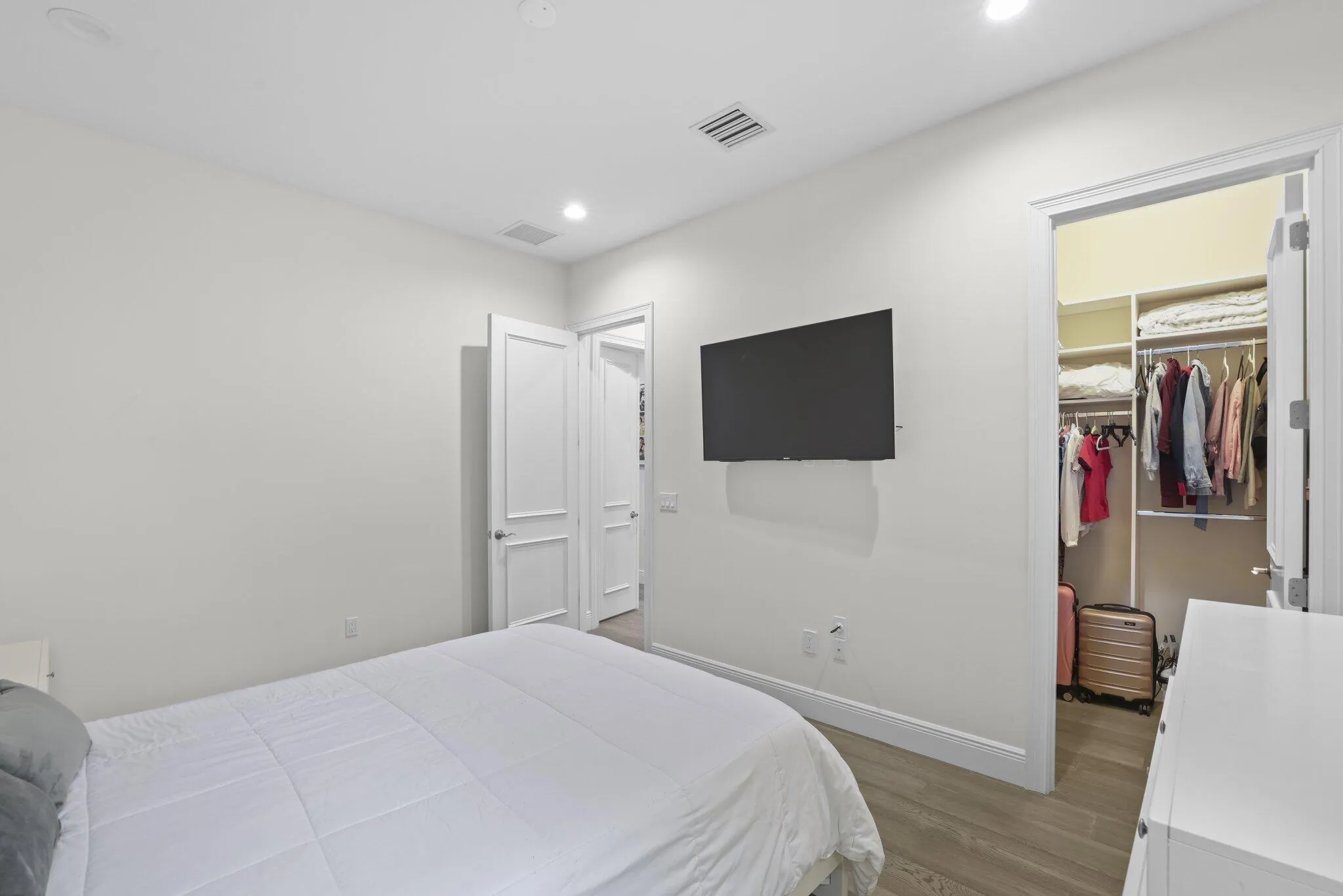 16238 Cabernet Drive - 47.jpg-SMALL