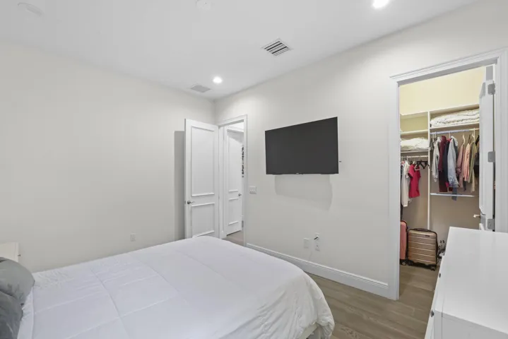 16238 Cabernet Drive - 47.jpg-SMALL