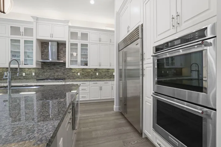 16238 Cabernet Drive - 20.jpg-SMALL