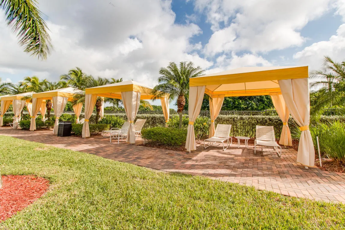 Clubhouse 11