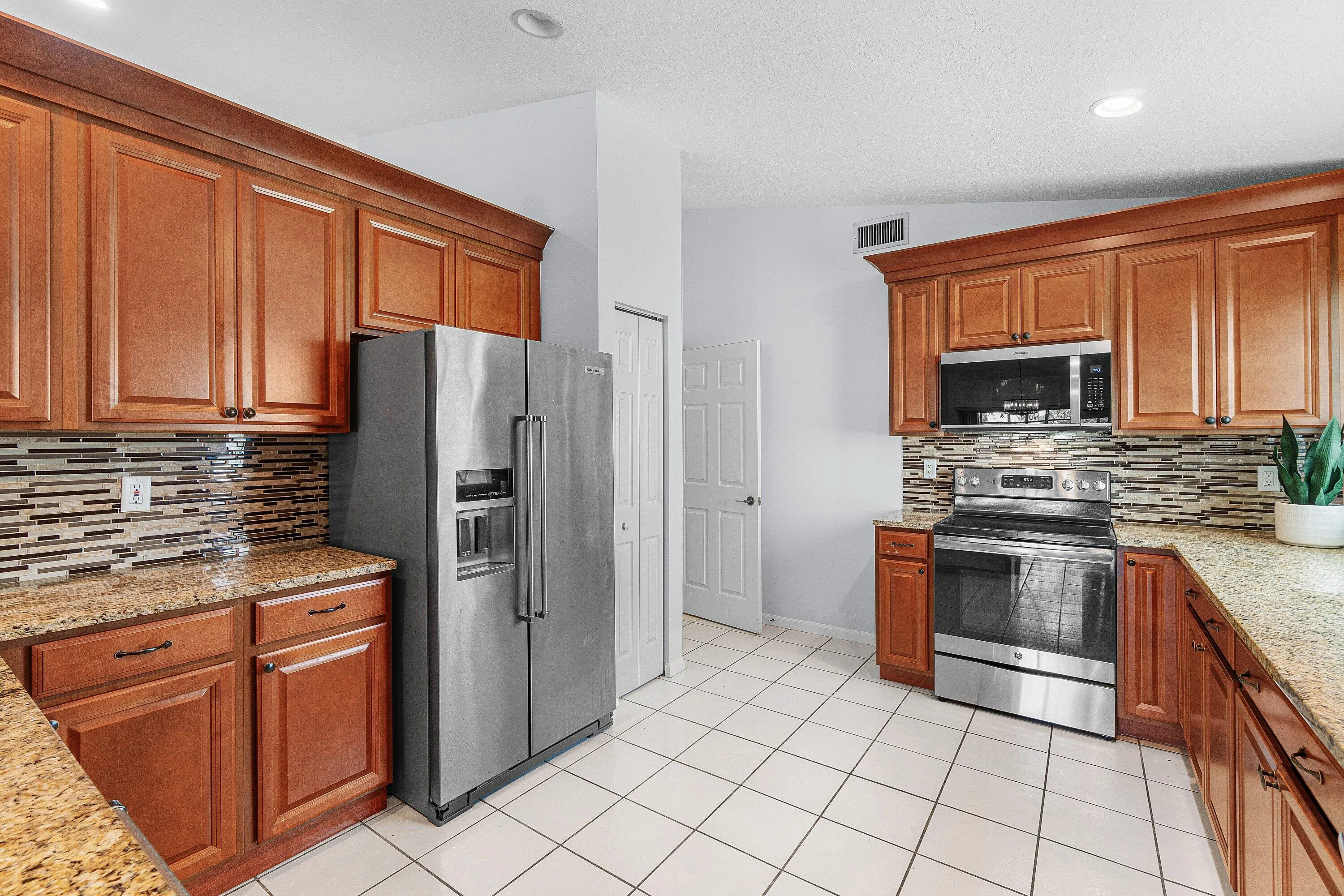 017-5737RoyalClubDrive-BoyntonBeach-FL-3