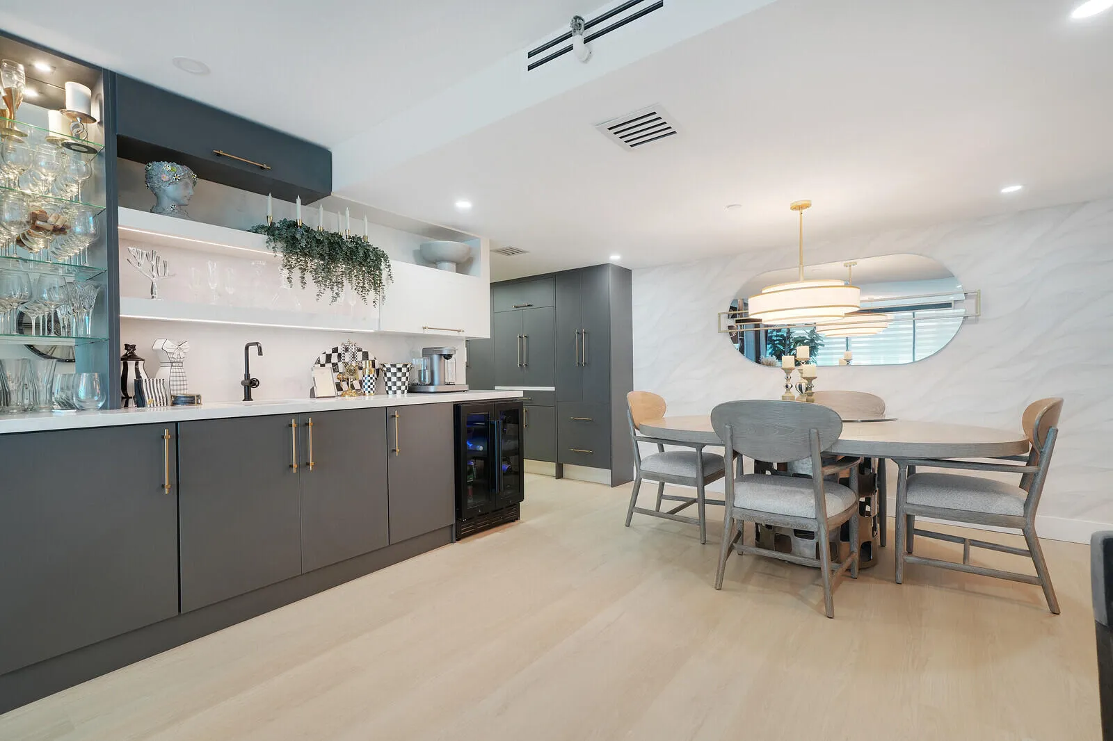 Dining Area/Kitchen