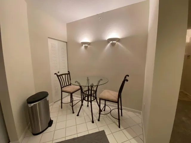 breakfast area 405 copy
