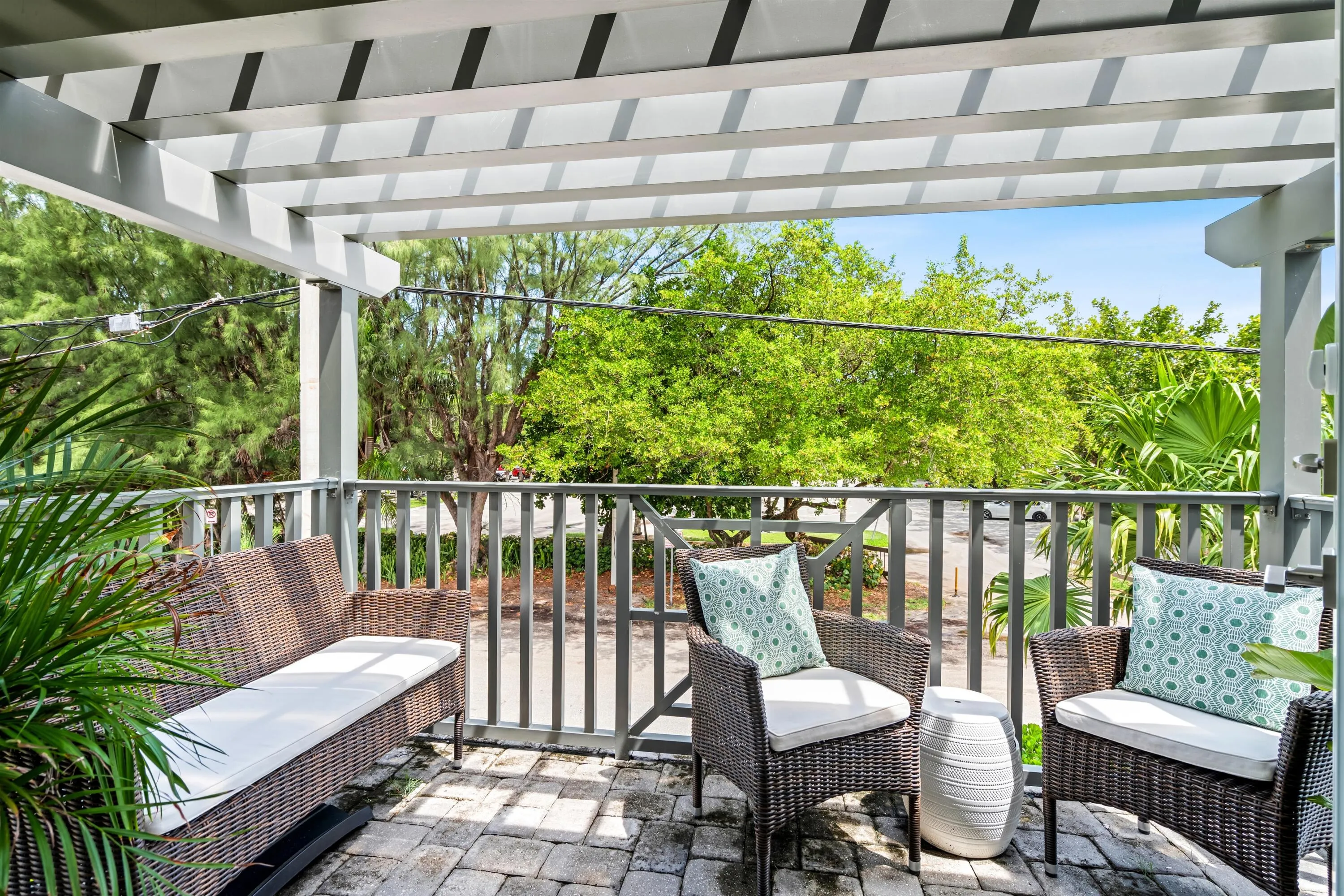 BALCONY_SEATING_2_DT