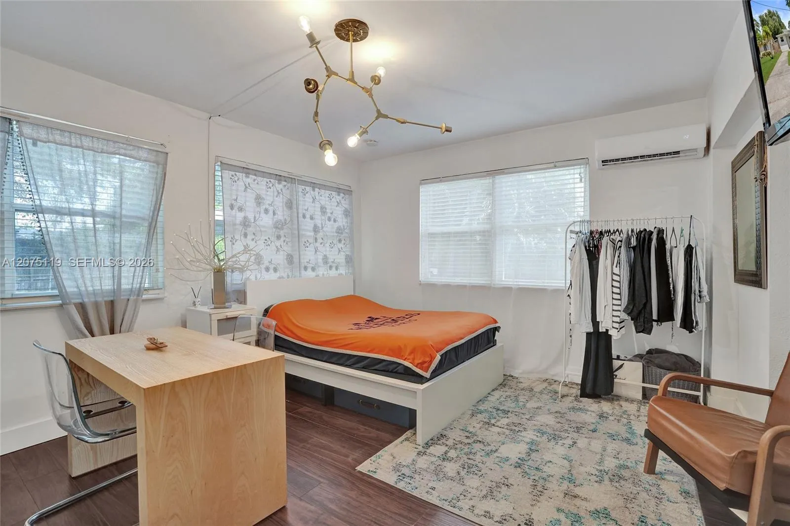 4th Bedroom or efficiency
