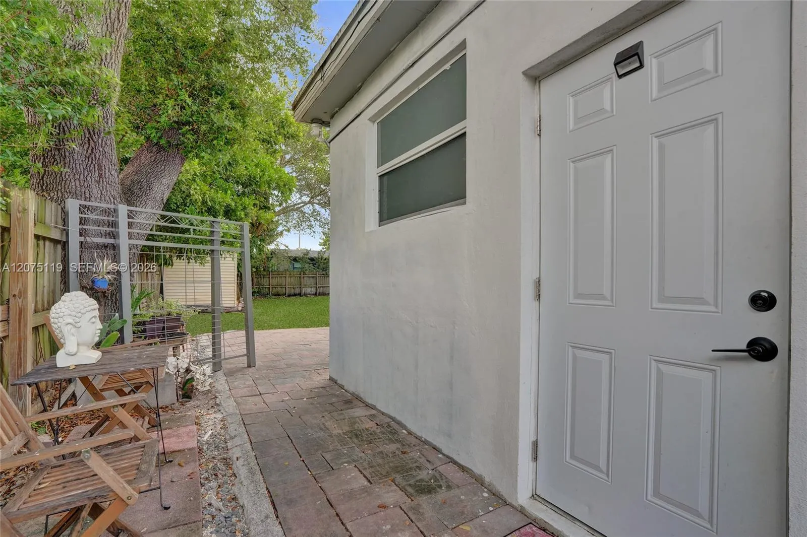 Efficiency with private entrance