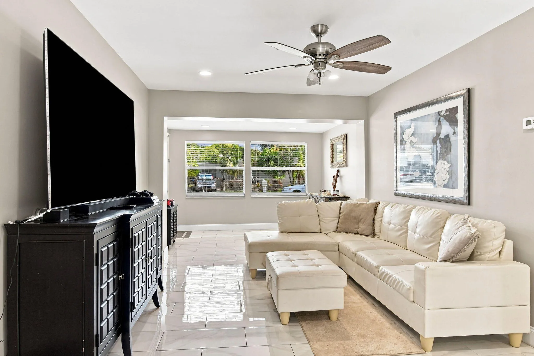 7-web-or-mls-1217-w-32nd-st-19-jpg